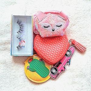 Glittery Wallet Accessory Kit: Set of 6